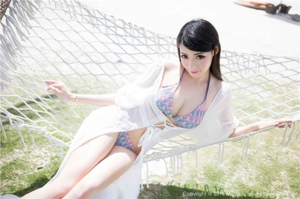 甜美果酱女子大胆裸胸显性感【10P】