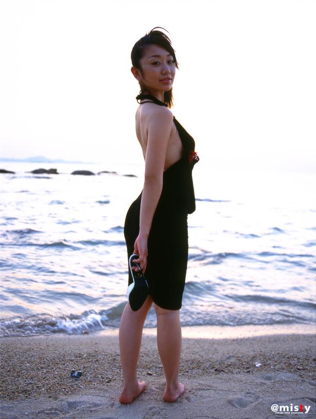泳装比基尼姿态风情好女郎【11P】