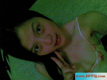 借女同学笔记本,无意中看到的艳照(15P)