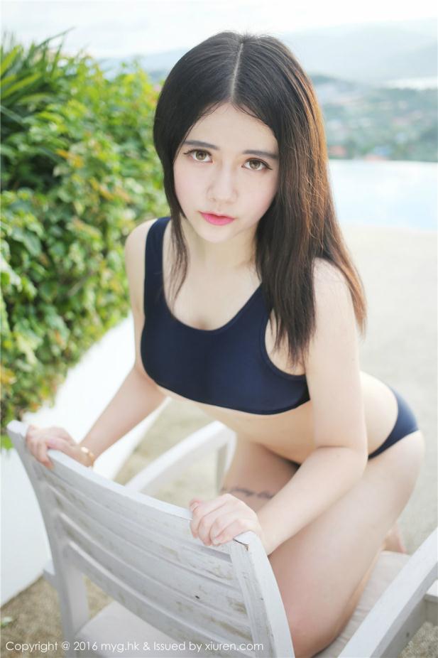 院中纹身美女雪儿春光遮不住【10P】