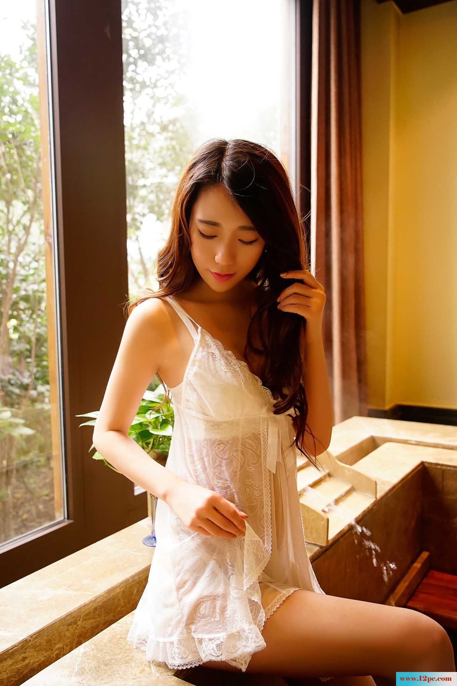 纯洁的清纯欲滴的小美人诱惑-【40P】