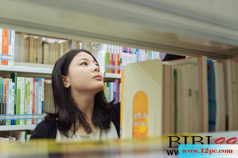 大学图书馆里的小妹-甜吧【22P】