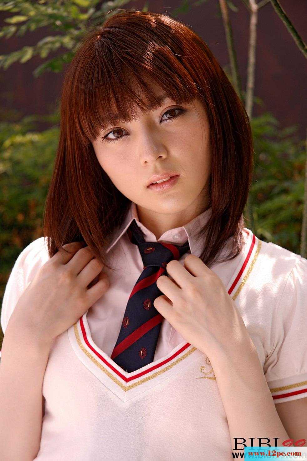 带着领带的校服果然是无比诱人-【10P】