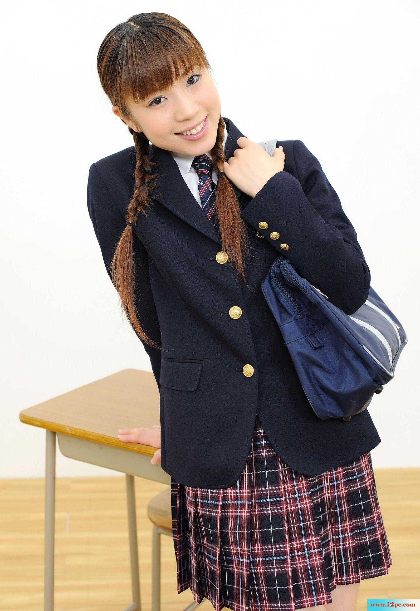 岛国的学生妹制服让人就有冲动-【55P】