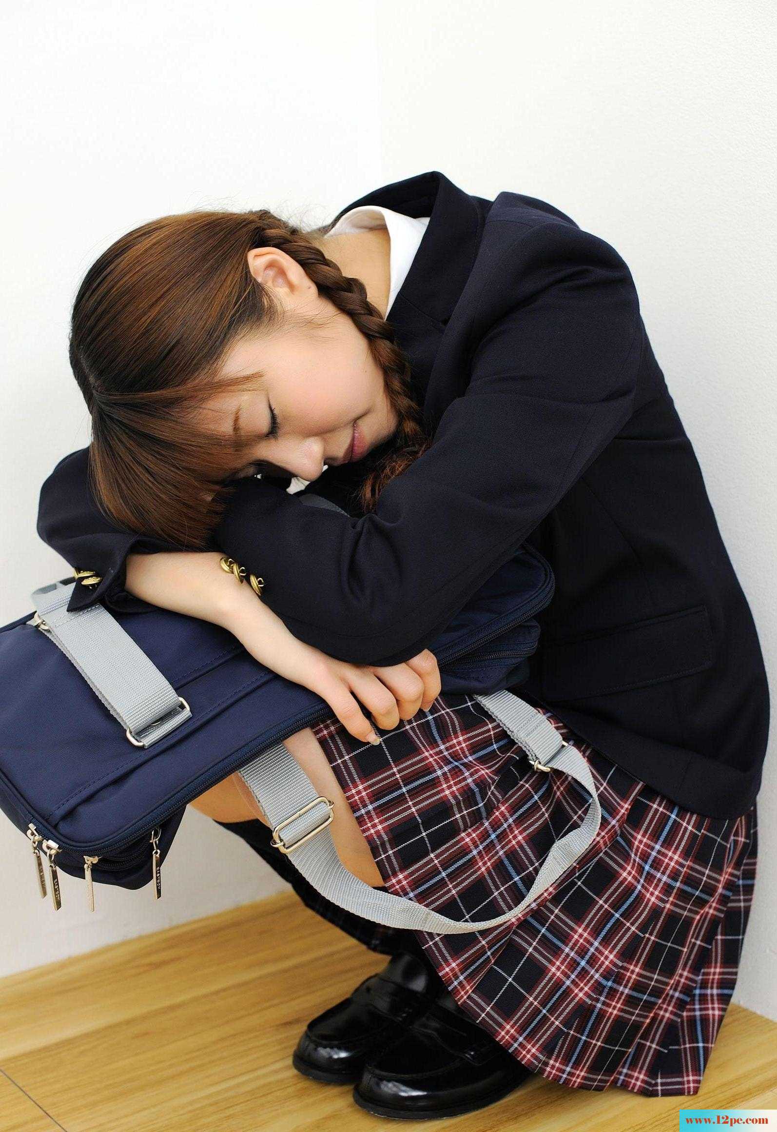 岛国的学生妹制服让人就有冲动-【55P】