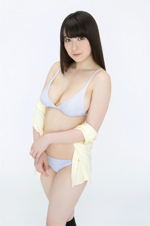 紺野小嫩颜巨乳性感女人【14P】