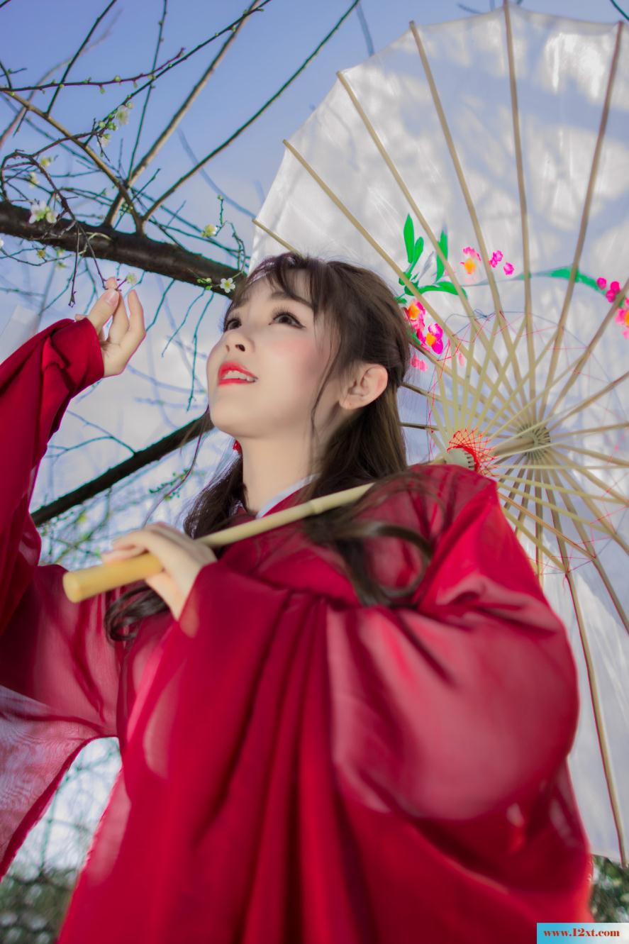 梅花下的古装红裙女子-甜美厚重【30P】