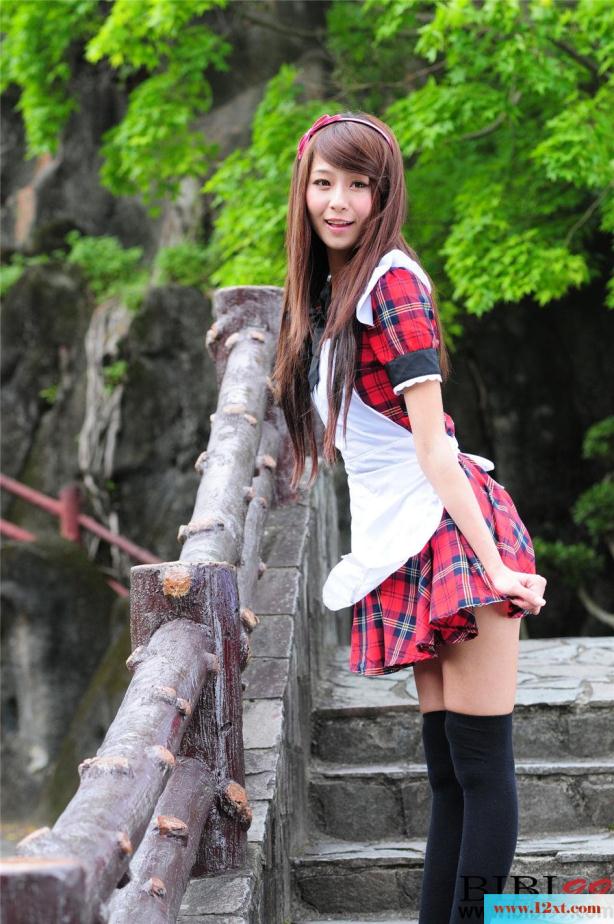 美美的女仆的户外美拍诱惑-【20P】
