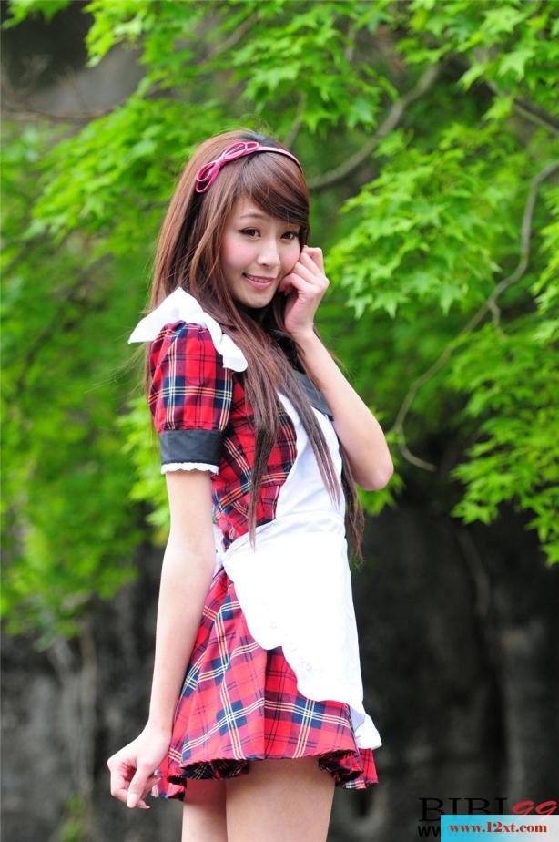 美美的女仆的户外美拍诱惑-【20P】
