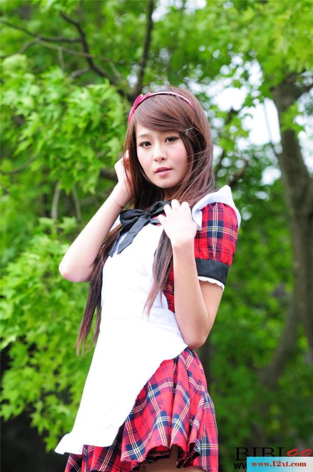 美美的女仆的户外美拍诱惑-【20P】