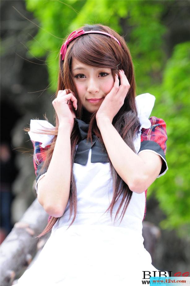 美美的女仆的户外美拍诱惑-【20P】