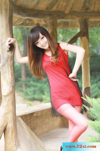 那幺美好的大眼睛红裙妹砸-【12P】