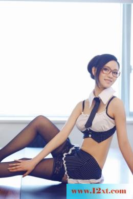 能露就露的小秘书哦-【20P】