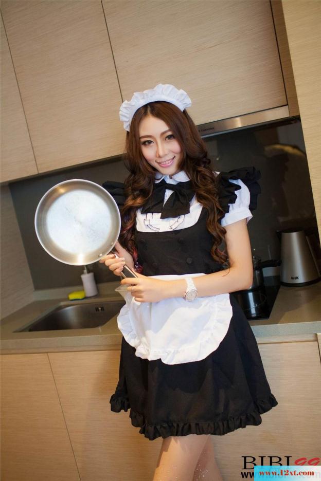 能找到这样的女仆还舍得让她做饭？？真是奢侈