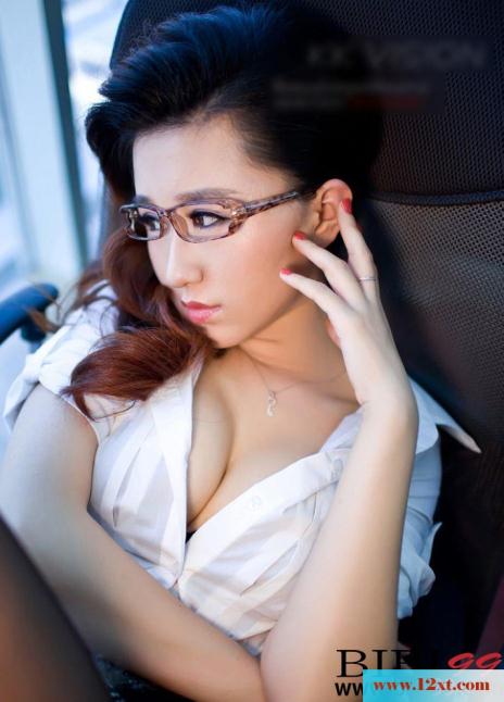 女秘书的圆润丰满哦-馋人-【10P】