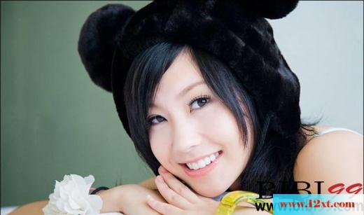 清纯邻家少女的米奇装诱惑-【11P】