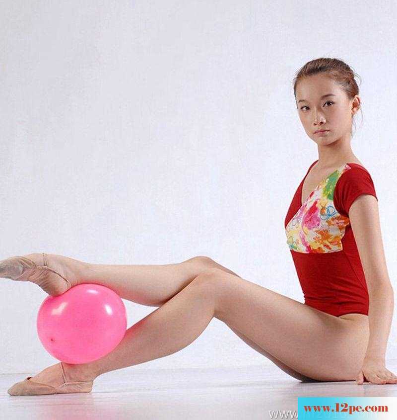 红色的体操美人哦-姿态好是优美&nbsp;&nbsp;【22P】