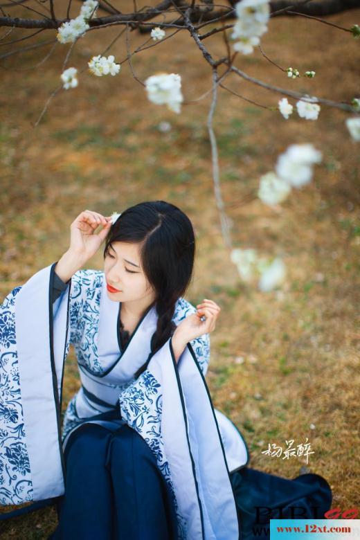 桃花下的汉妆古韵女子诱惑-【13P】