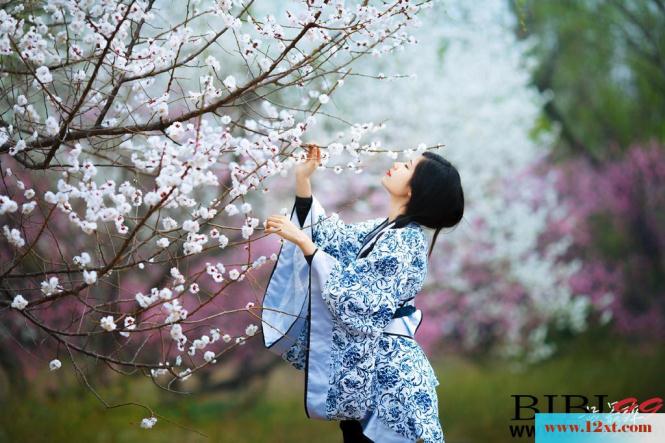 桃花下的汉妆古韵女子诱惑-【13P】