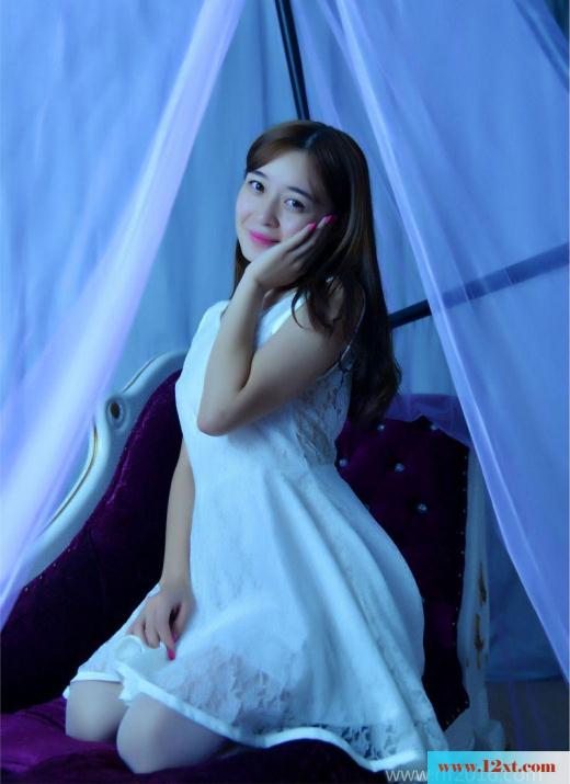 午夜美人的一身白蕾丝裙的诱惑&nbsp;&nbsp;P【】
