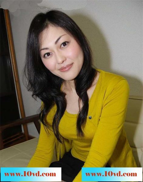 漂亮少妇阴唇厚实，插在里面快活似神仙啊