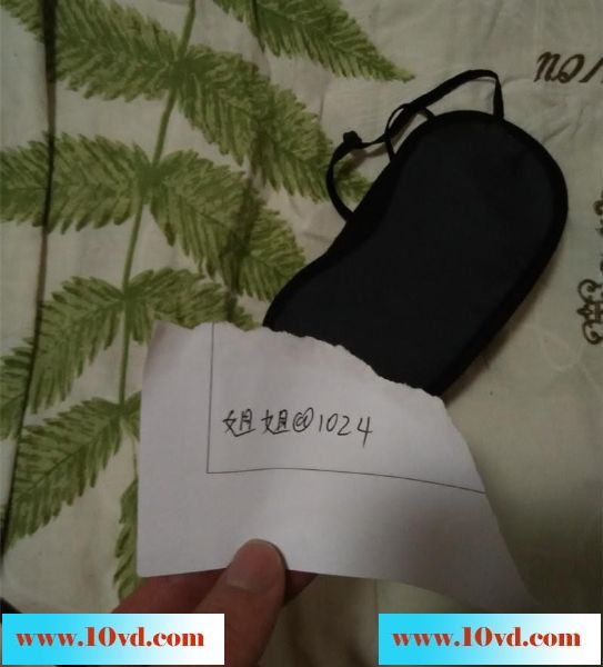情人给我口交。漏逼。震动棒自慰