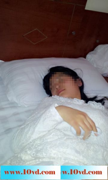 情人用跳蛋湿润骚穴每天随便操