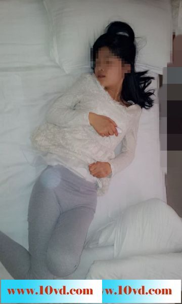 情人用跳蛋湿润骚穴每天随便操