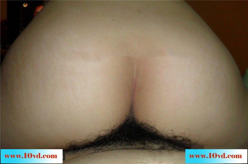 人妻性慾强烈喜欢坐在上面疯狂扭动