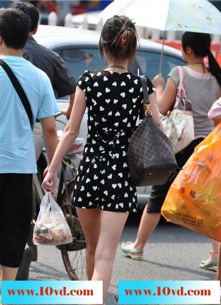 上海跟踪长腿美女