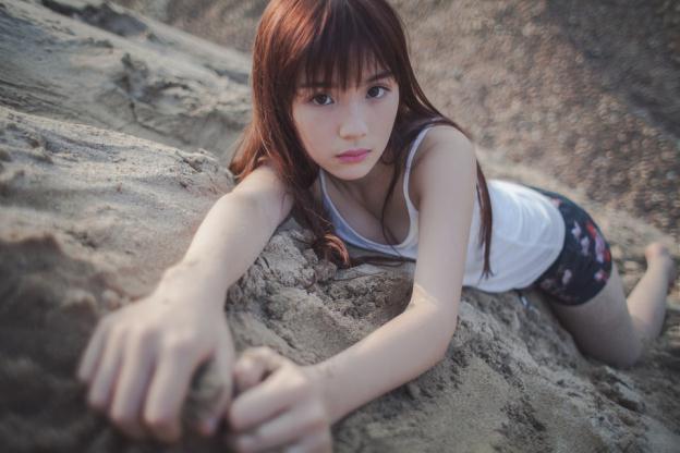 户外清新有气质的美女【16P】