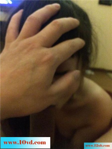 高级酒店内操前凸后翘的应招妹【20P】