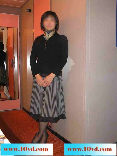 性慾特别旺盛的熟女穿着黑丝给我后入