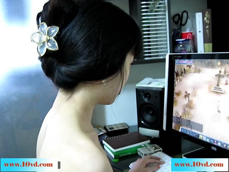 一直和我同居的女友，现在在南昌大学读大三