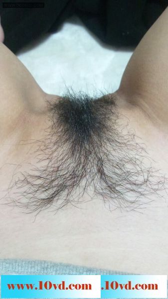 异地女优传来的相片，水灵灵的大白肉团,干净得