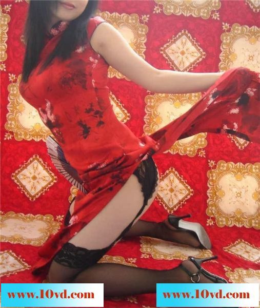 淫荡小情妇,给狼友们分享分享
