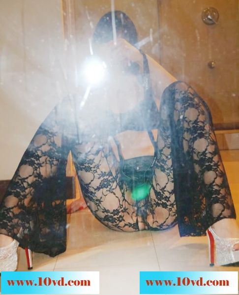 原创自拍-摆pose也是很累的活儿，我的女友希望大