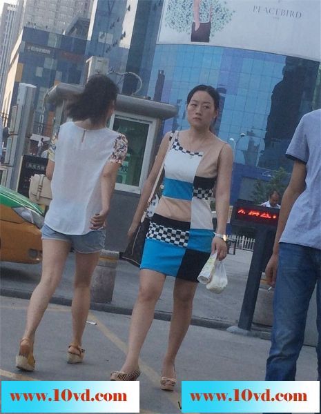 早上跟拍上班的极品妇女