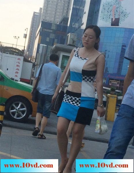 早上跟拍上班的极品妇女