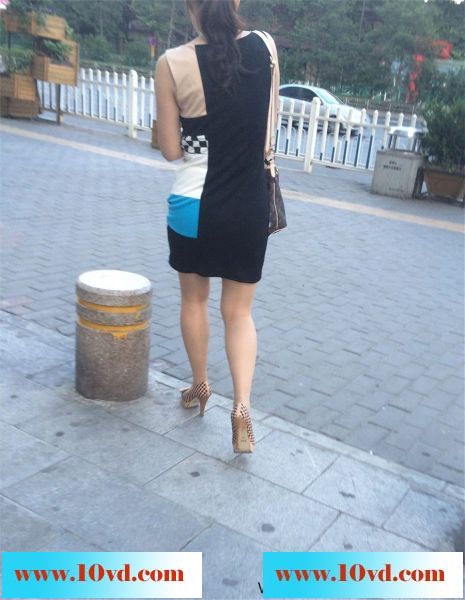 早上跟拍上班的极品妇女