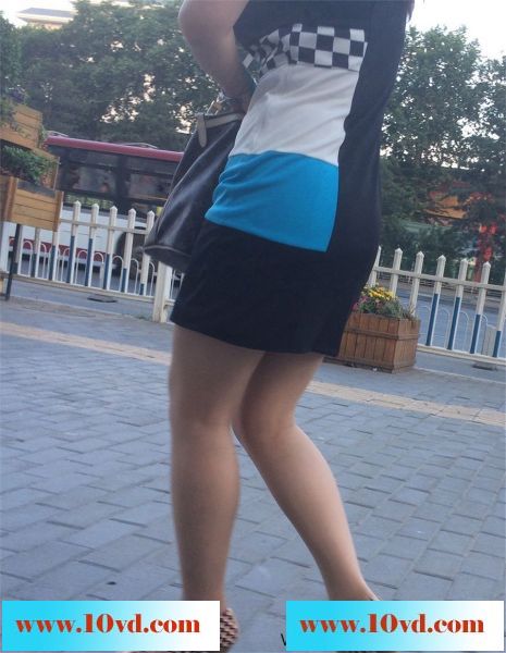 早上跟拍上班的极品妇女
