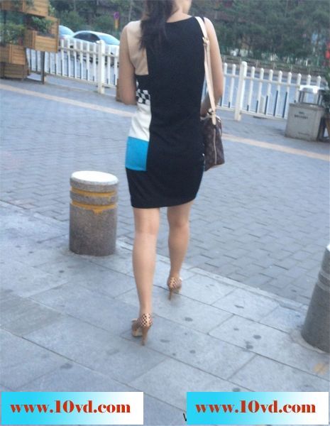 早上跟拍上班的极品妇女
