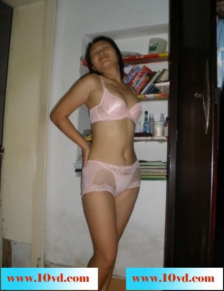 浙江嘉兴的一对夫妻不雅照遭网友曝出