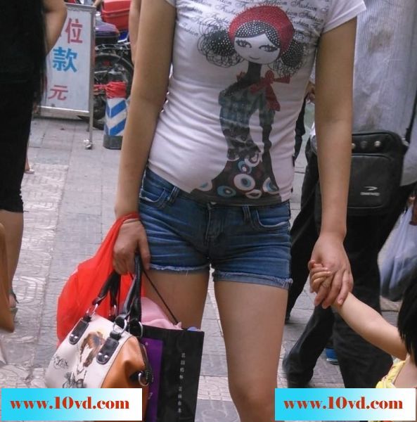 正面拍摄各种美女前后，狼友们有福了