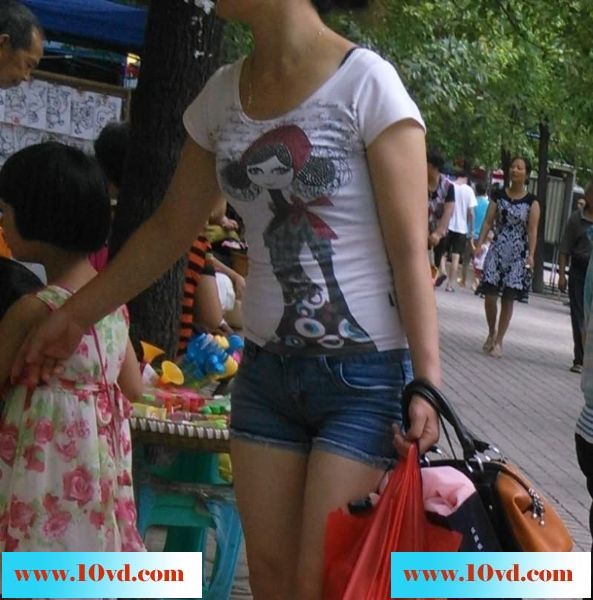 正面拍摄各种美女前后，狼友们有福了