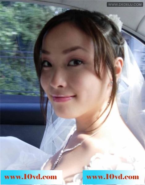 中国靓女嫁给老外当天洞房激情自拍