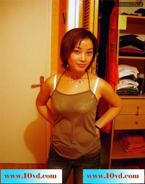 中国靓女嫁给老外当天洞房激情自拍