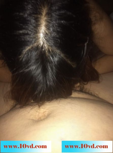 主动约我开房做爱的少妇，随便我怎幺操