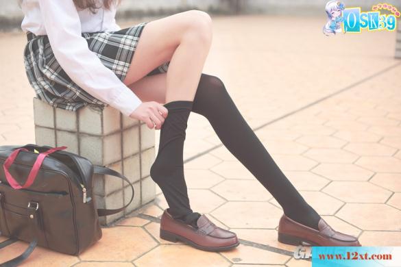 学生妹和她的皮书包&nbsp;&nbsp;2-【30P】