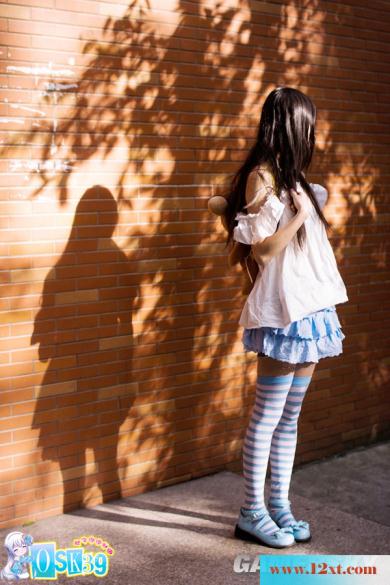 学生妹和她的皮书包&nbsp;&nbsp;2-【30P】